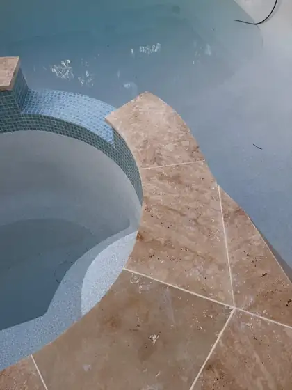 Tallai: spa steps, glass interior