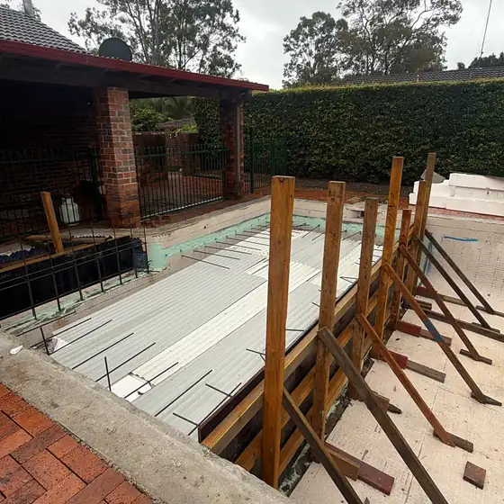 Nerang: form and steel work for a bench extension